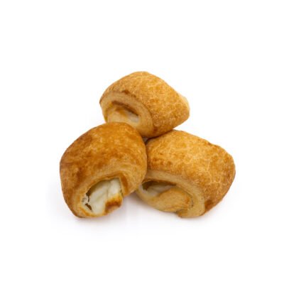 Puff pastries with yogurt-flavoured filling